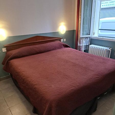 Hotel De Nantes Paris Luaran gambar