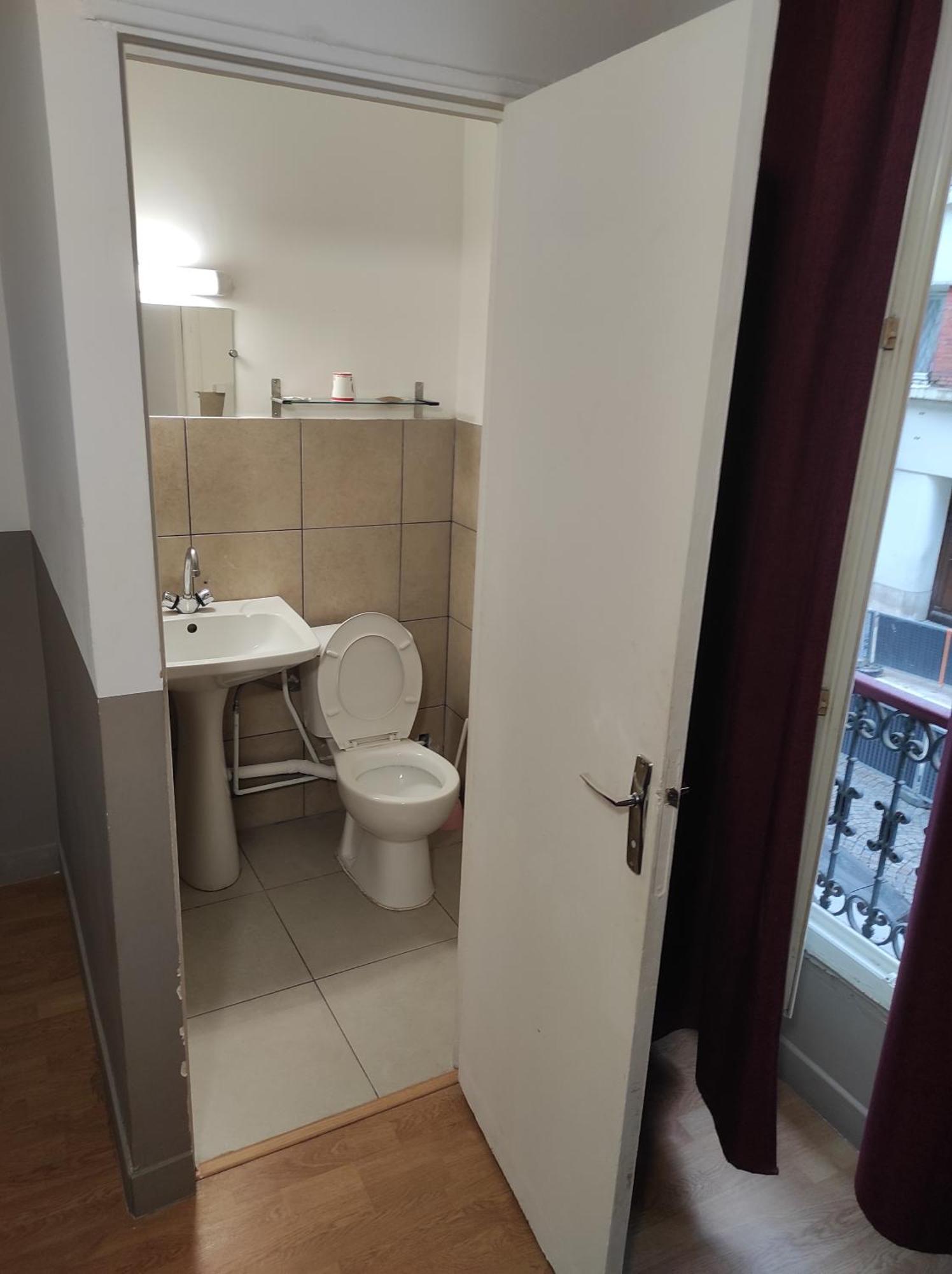 Hotel De Nantes Paris Luaran gambar