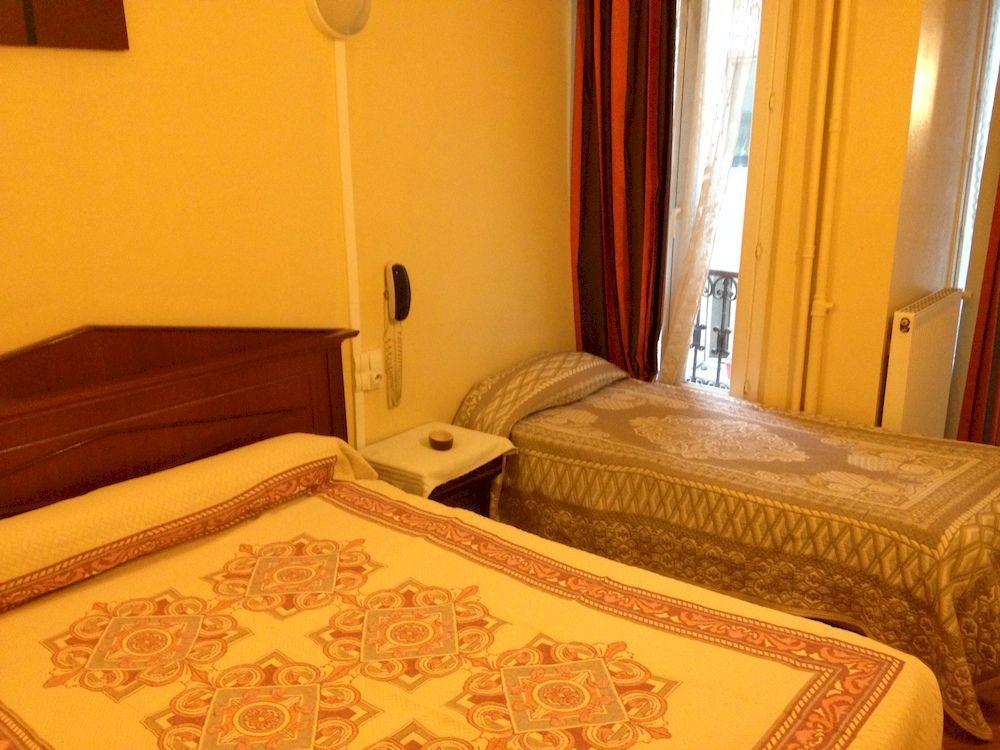 Hotel De Nantes Paris Luaran gambar